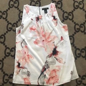 White House Black Market size 2 top